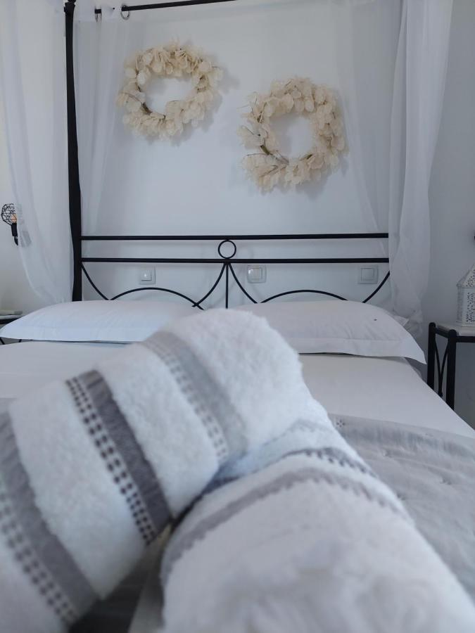 Anemelia Hotel Adamas Eksteriør bilde