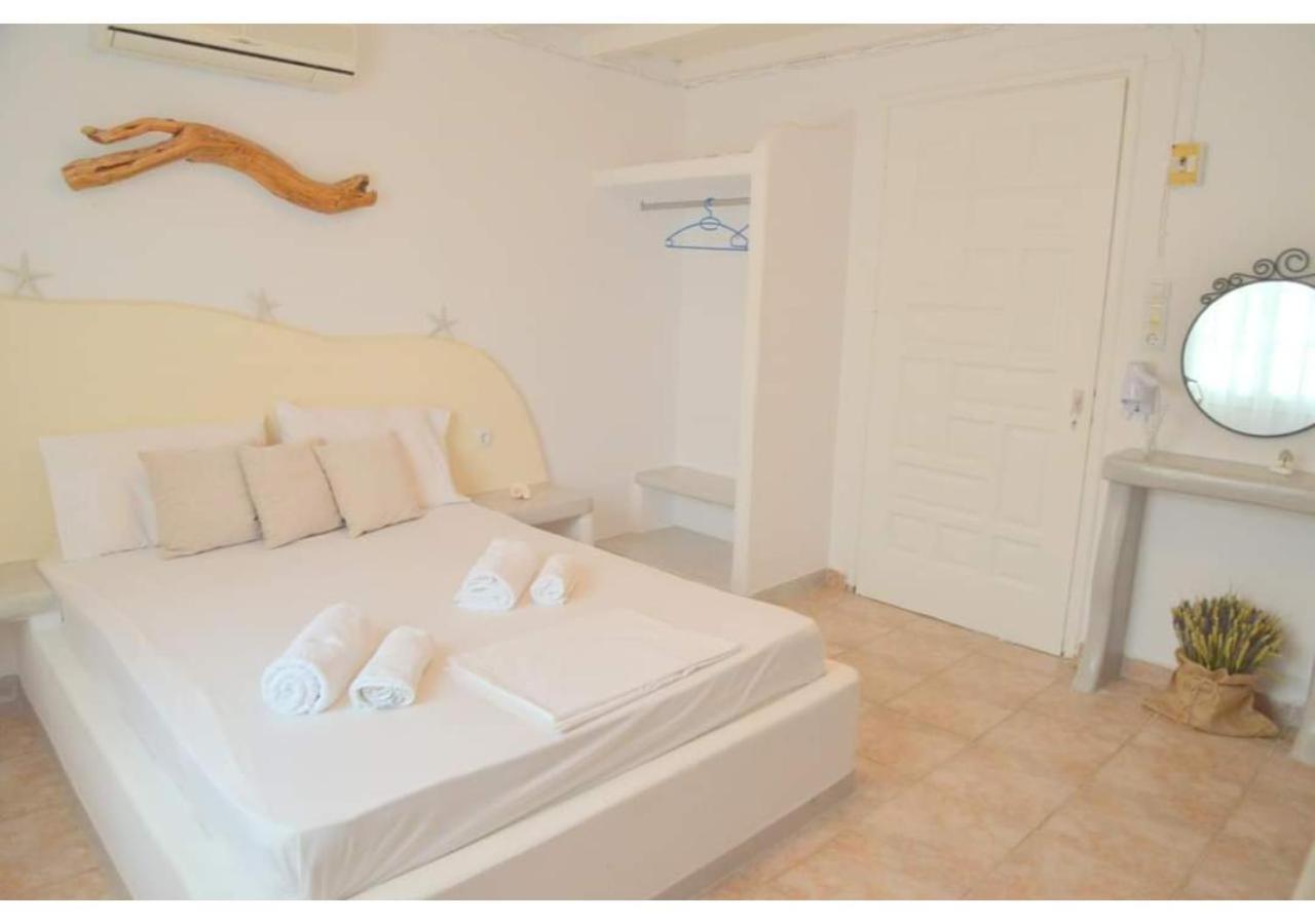Anemelia Hotel Adamas Eksteriør bilde